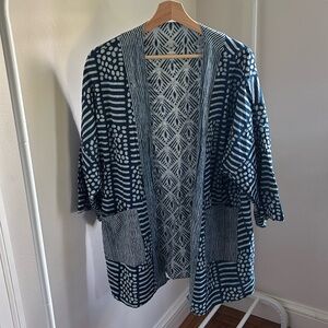 Reversible kimono